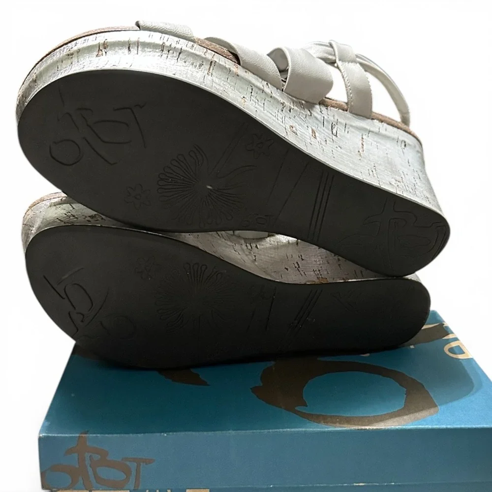 OTBT Far Side Dove Grey Leather Knotted Bow Platform Wedge Sandals Womens 9.5‎